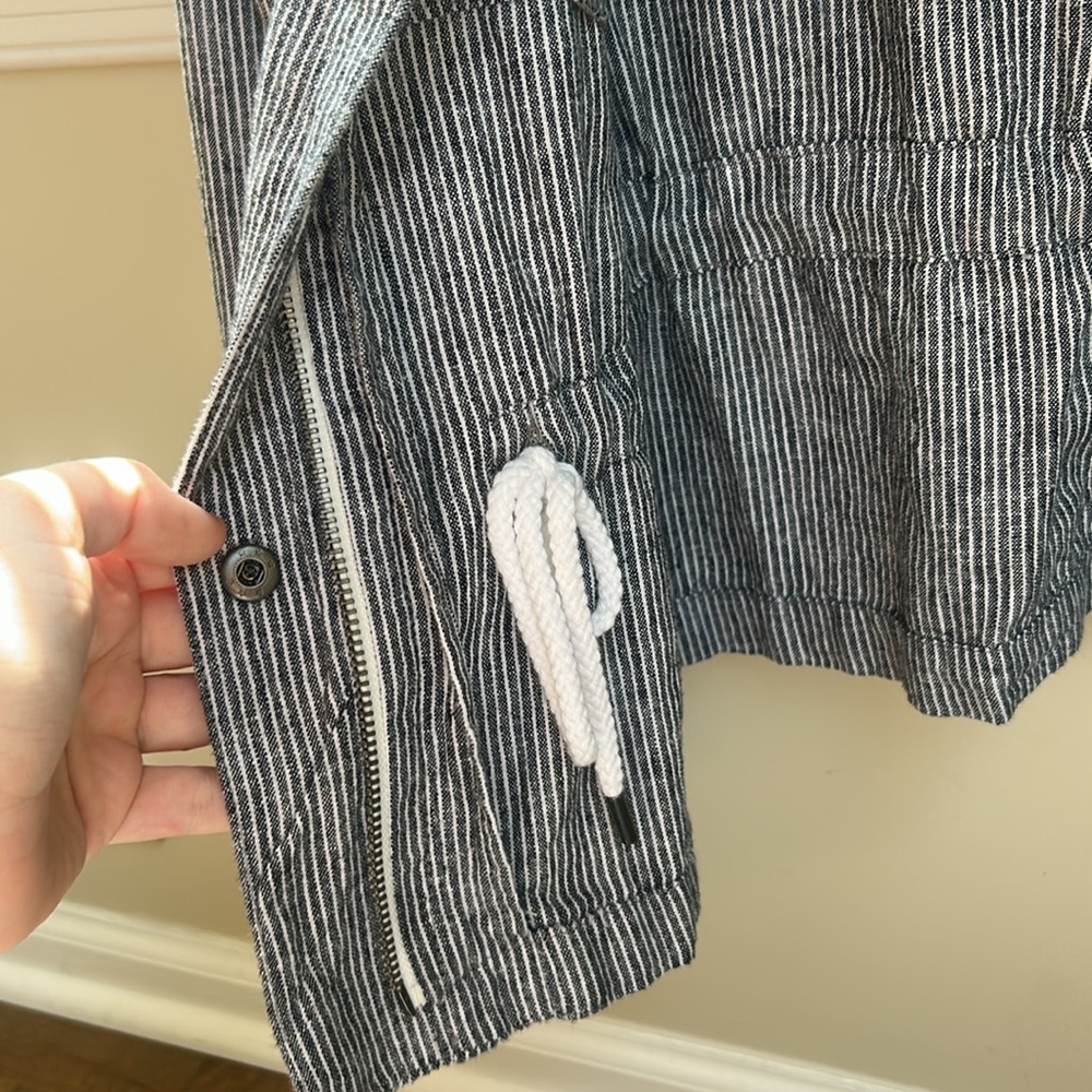 LOFT Women’s Utility Jacket - Picture 6 of 6